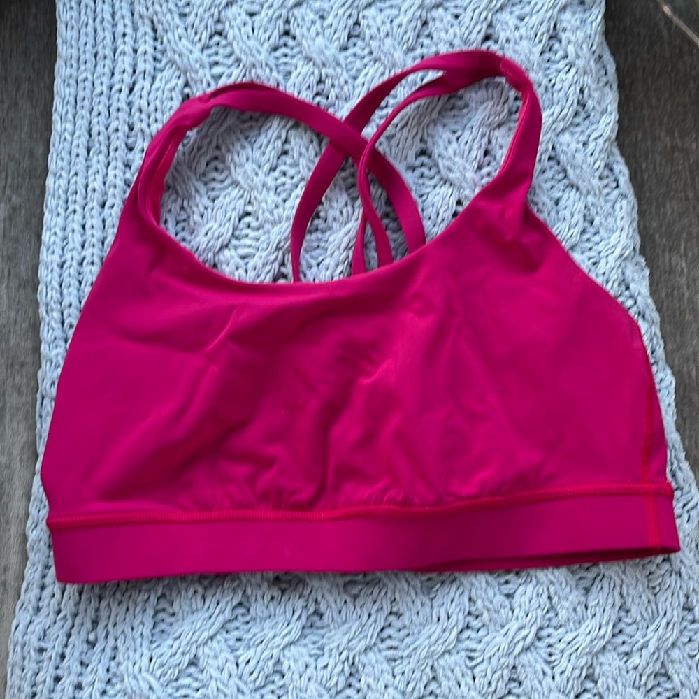 Lululemon energy sports bra size 6 color Magenta
